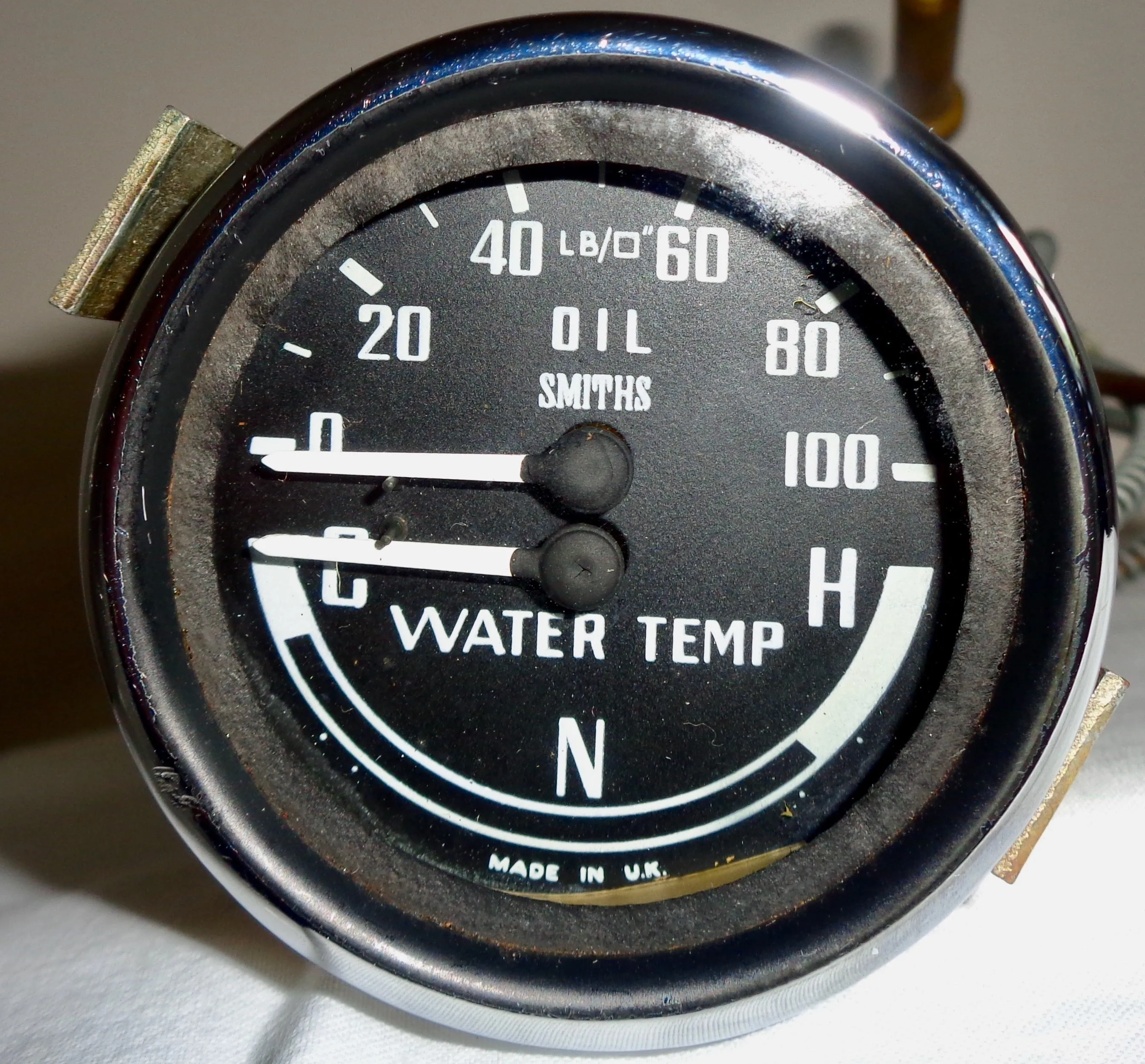 1960s Smiths Industries Dual Oil And Temperature Gauge GD 1307/1 With Fittings For A MG Midget