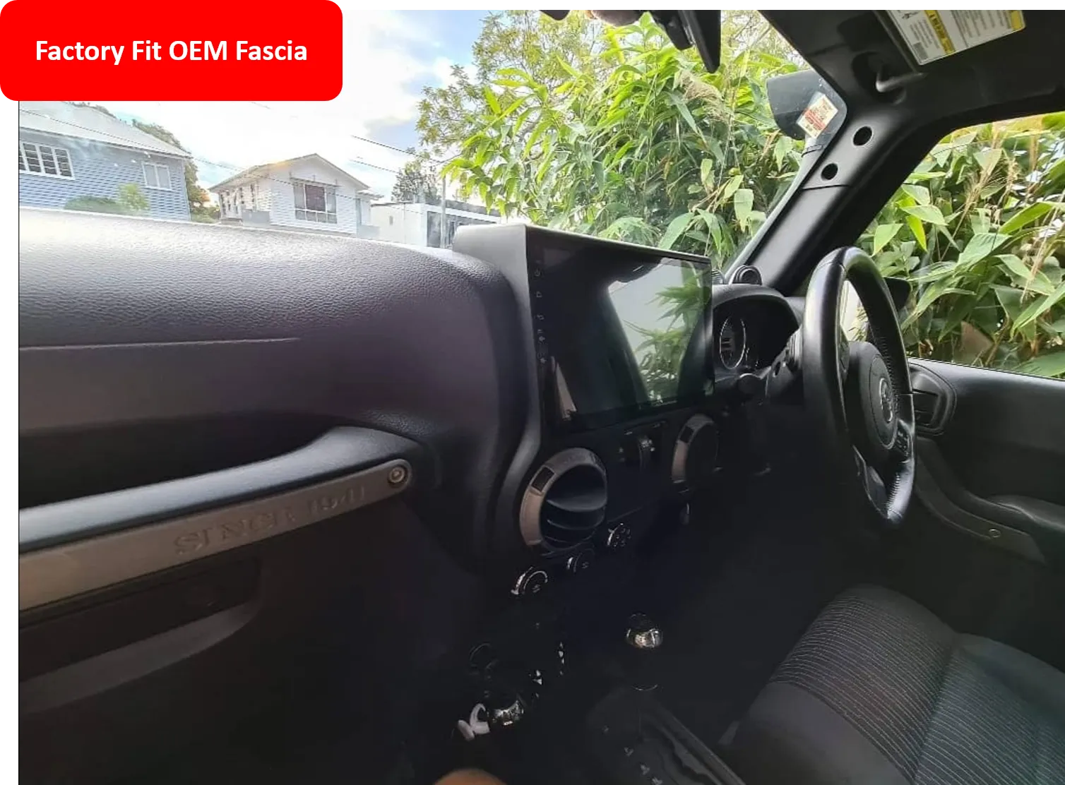 Car Dealz 10.2" Android 10.0 Mitsubishi Triton Challenger L200 5 2018-2020 In Dash Plus OEM Fascia