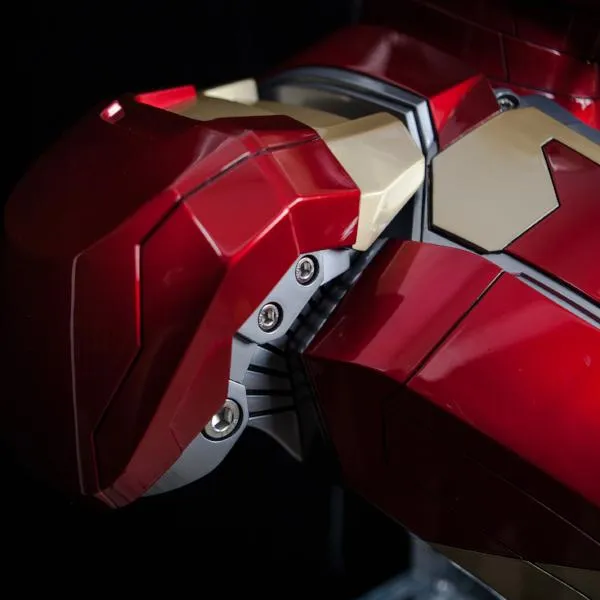 Iron Man Mark 43 BUST 1:1 Bluetooth Speaker