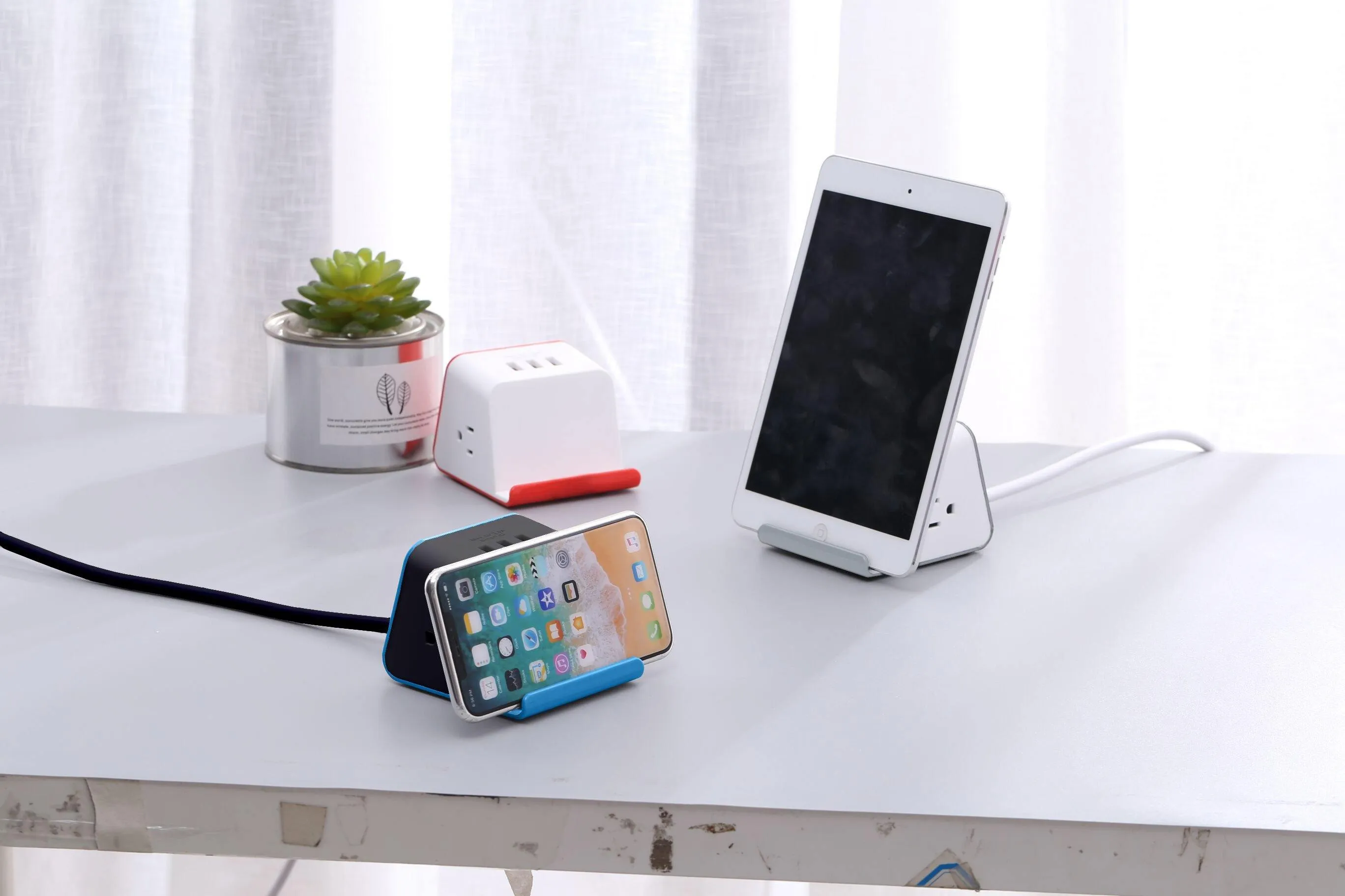 MyDesktop 29W Wireless Charging Stand with 3 USB Ports and 2 Power Outlets - Grey