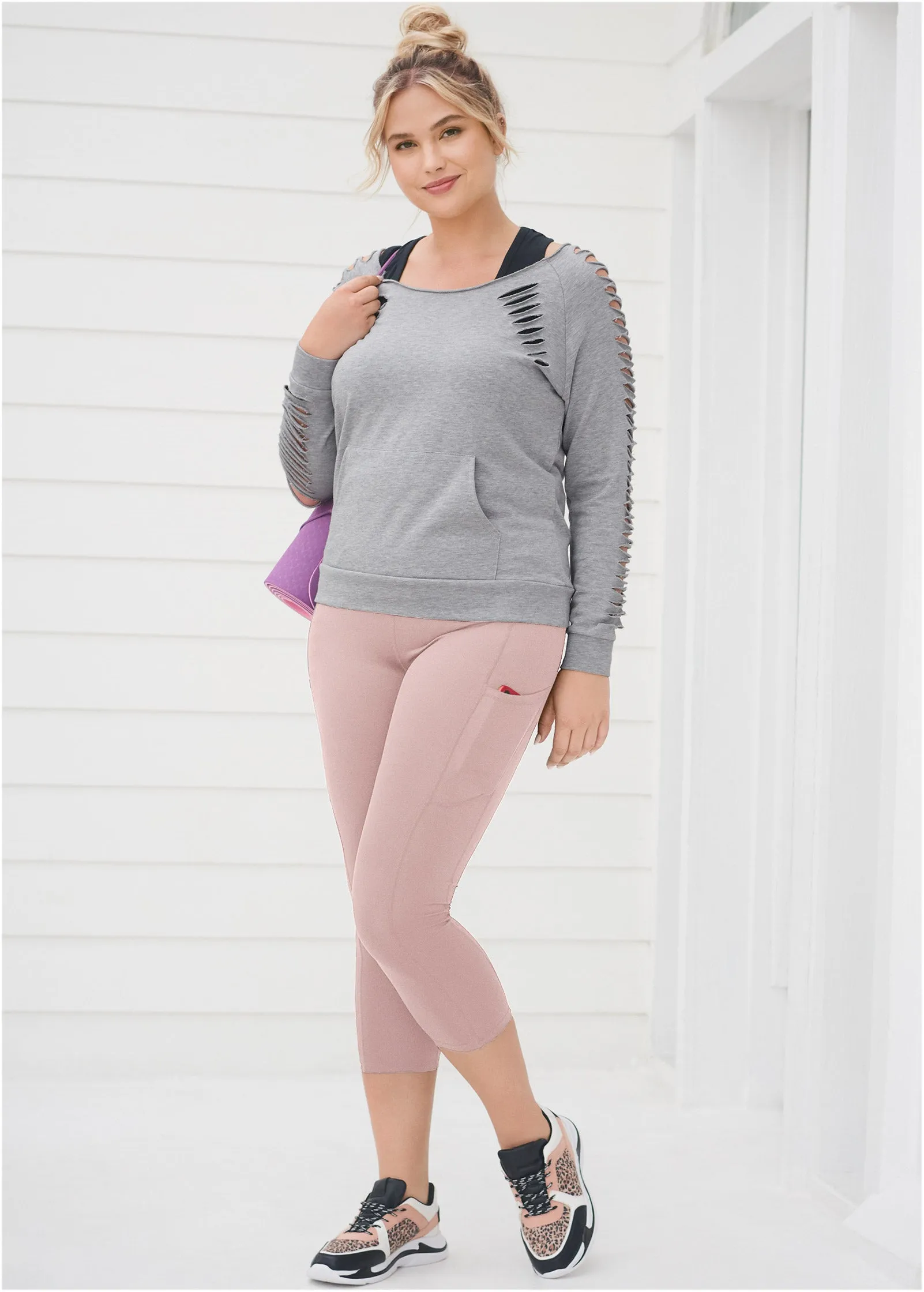 Pocket Capri Leggings - Tan