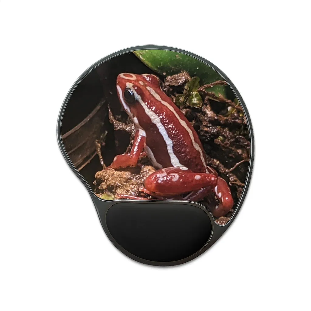 Red Frog Mouse Pad With Wrist Rest