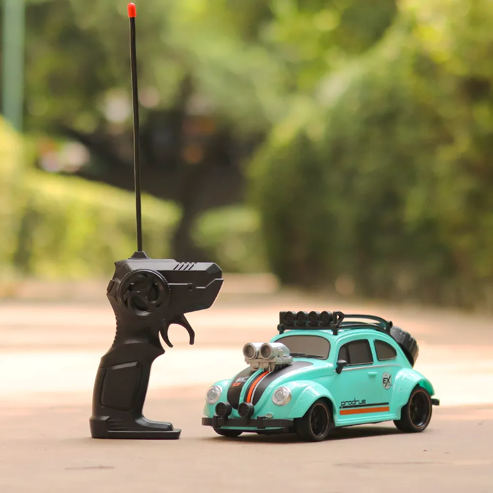 Remote Control Vintage Car Resembling Beetle (Scale 1:16)